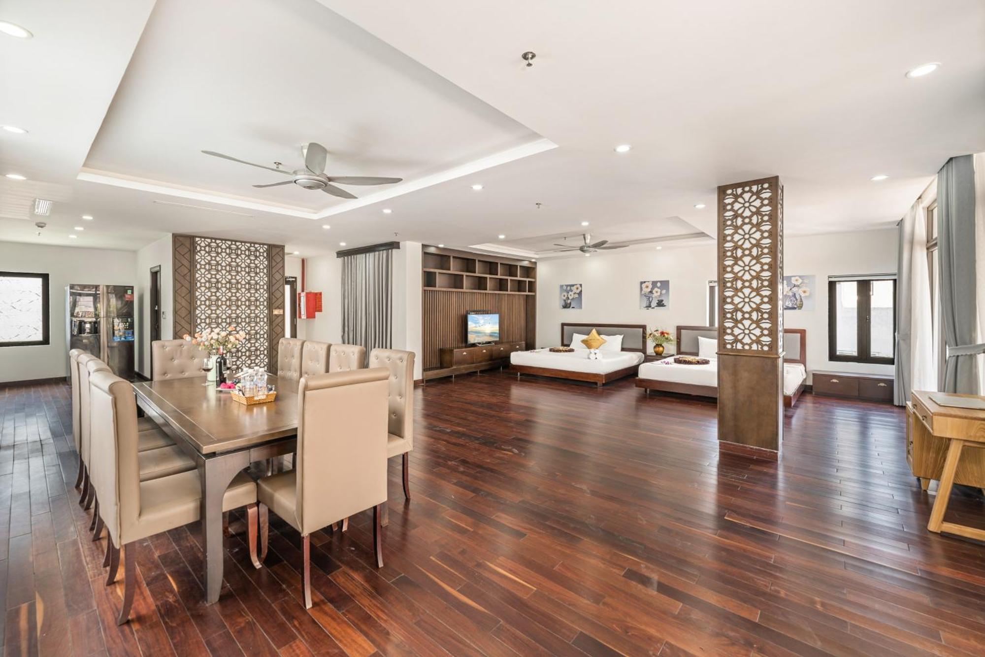 Palazzo Luxury Hotel Da Nang Exterior foto