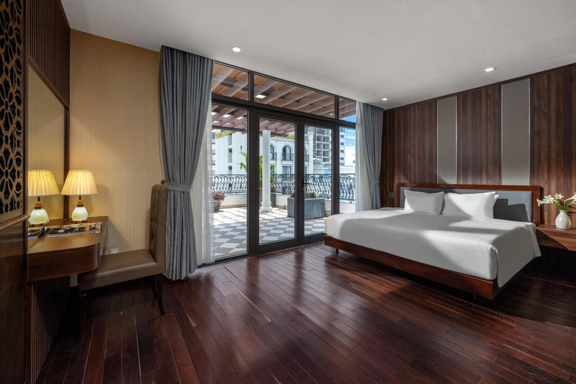 Palazzo Luxury Hotel Da Nang Exterior foto