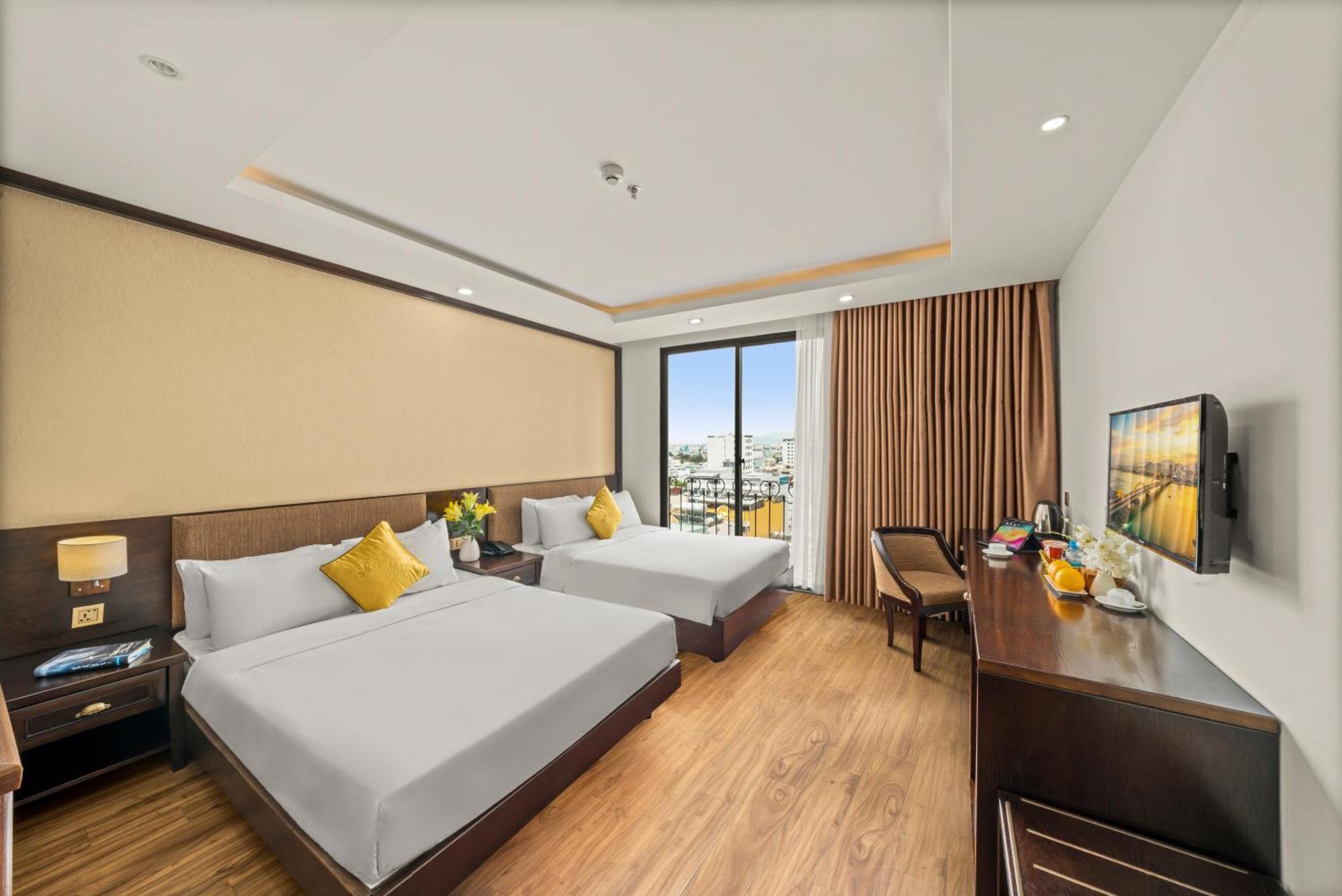 Palazzo Luxury Hotel Da Nang Exterior foto
