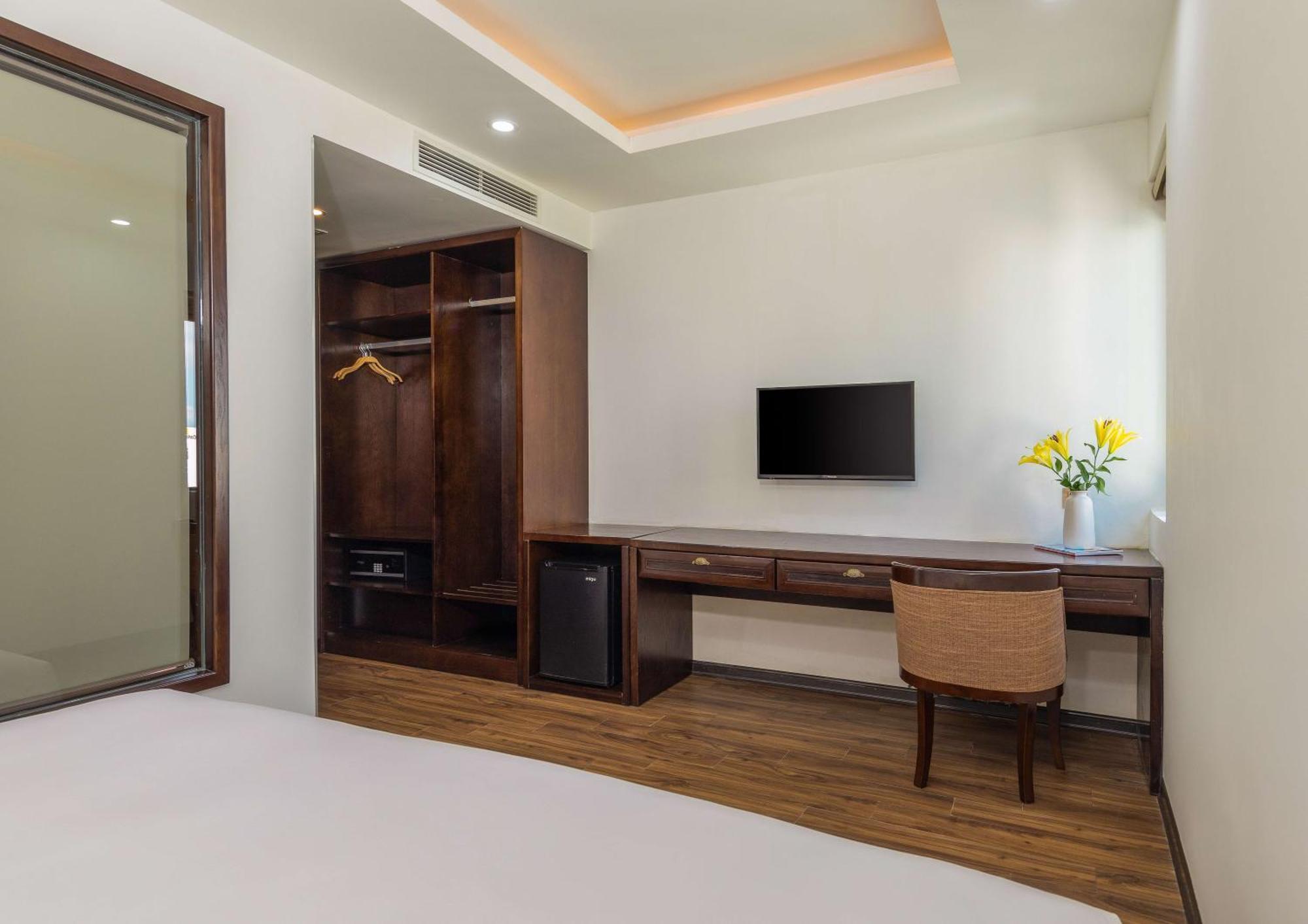 Palazzo Luxury Hotel Da Nang Exterior foto